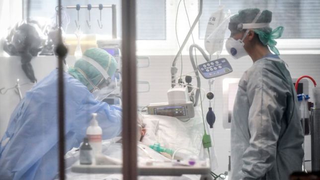 subio la letalidad del coronavirus en argentina y hay 3.800 pacientes en terapia intensiva