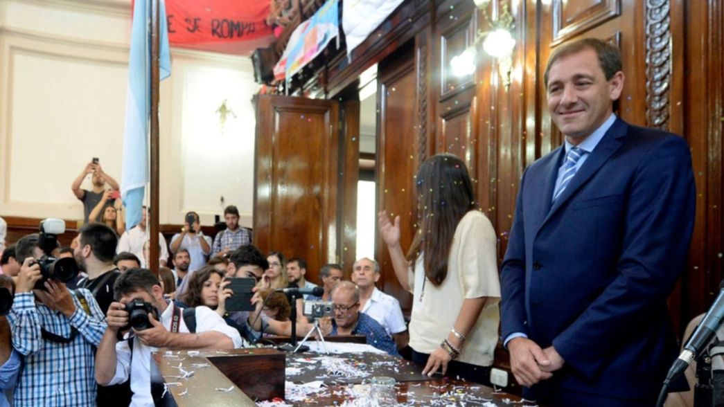 Garro asume el lunes su segundo mandato junto a los 12 concejales nuevos de La Plata