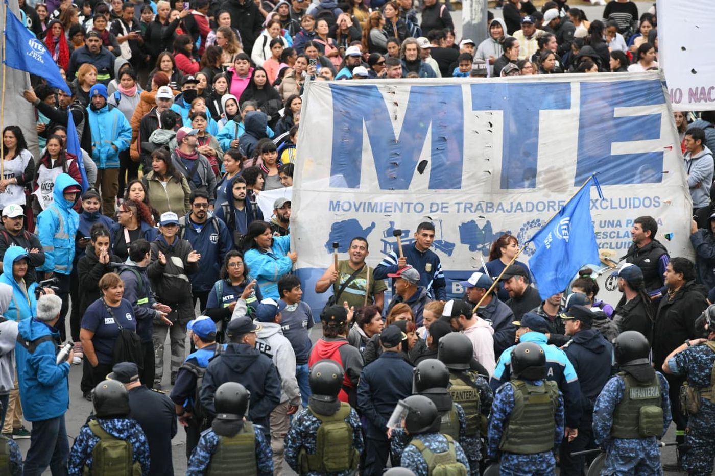 Corte de tránsito en la Autopista La Plata-Buenos Aires (2)
