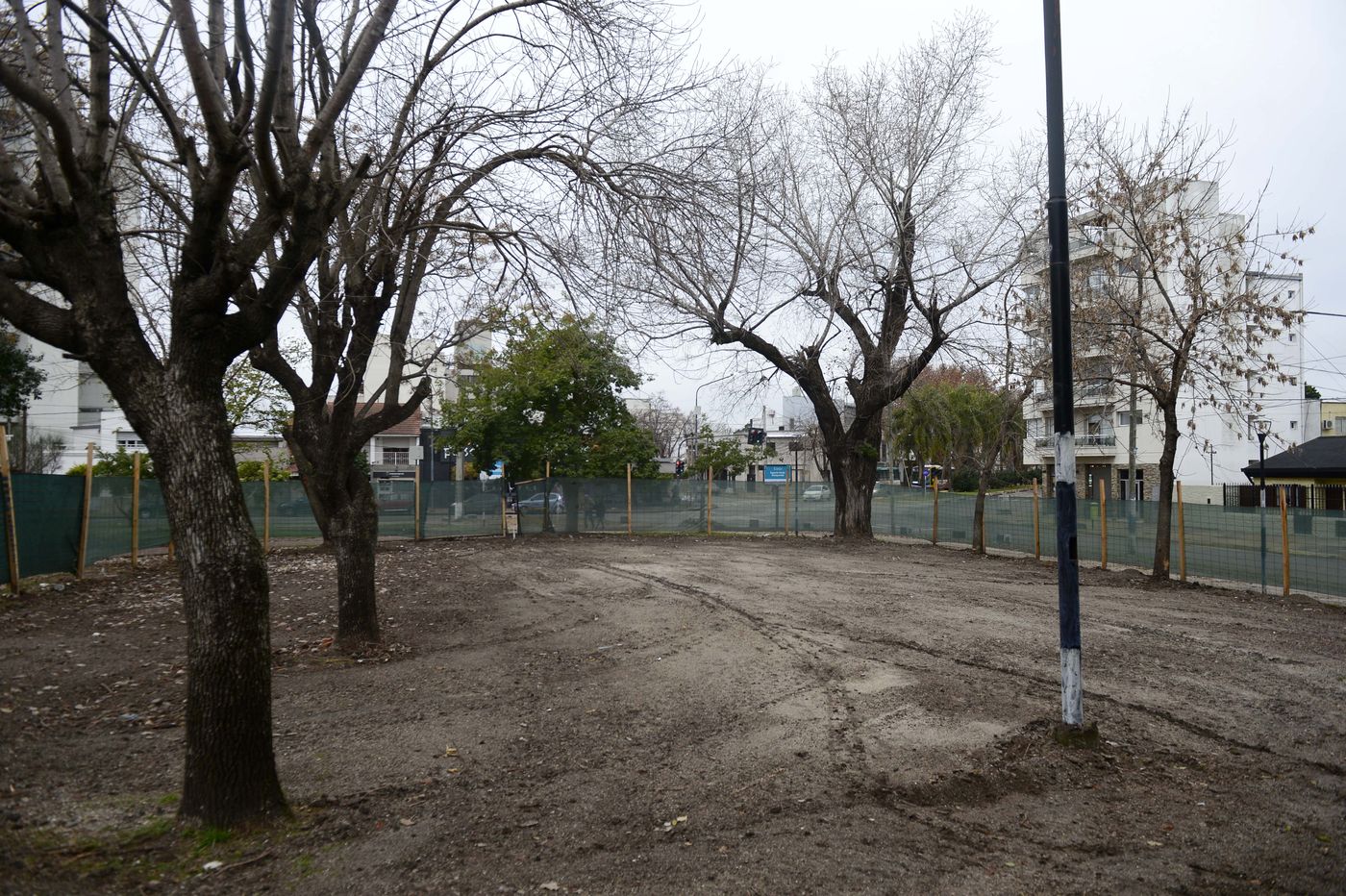 El sector de Parque Castelli donde estaba la cancha de bochas hoy luce como espacio recuperado