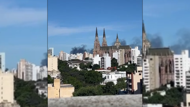 sorpresa por una gran nube negra que cubrio el cielo de la plata