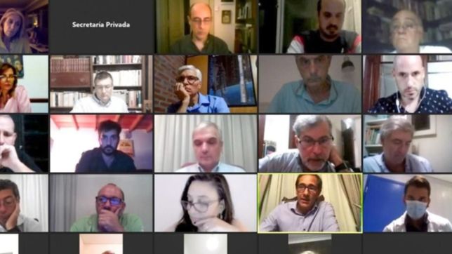 garro reunio al comite de crisis de la plata y buscan evitar que haya mas restricciones