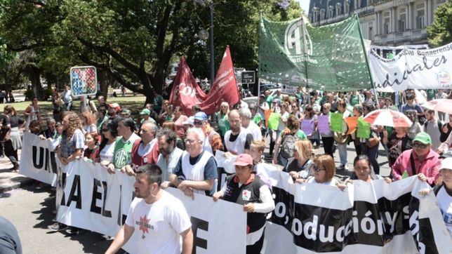 ¿cuando cobran los estatales el bono de fin de ano tras el cambio de fecha?