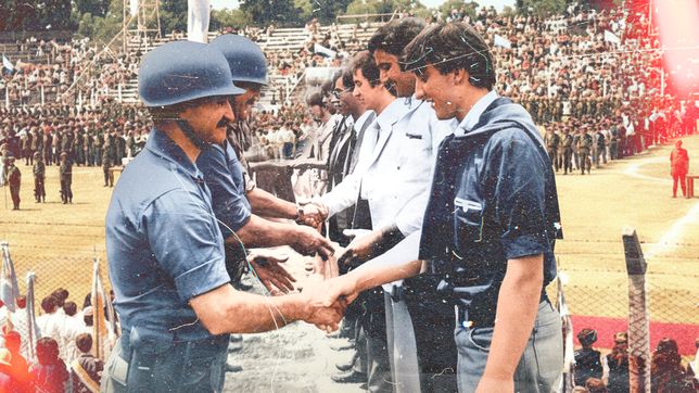 malvinas en la cancha de gimnasia: la primera insurreccion de los soldados