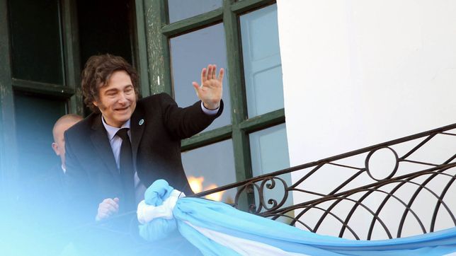 milei prometio bajar los impuestos y constituir el consejo de mayo