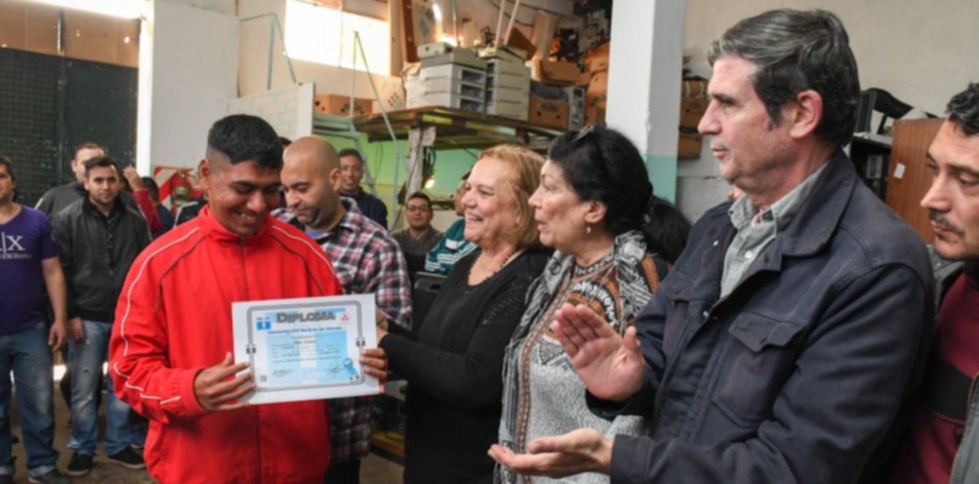 1567199821783.jpg?y=52&height=510&rotate=0&ow=1024&x=2&width=1020&scaleX=1&scaleY=1&oh=683&&cw=1920&ch=950