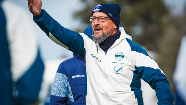 gimnasia tiene habilitados a sus refuerzos y se da un dato particular del once titular