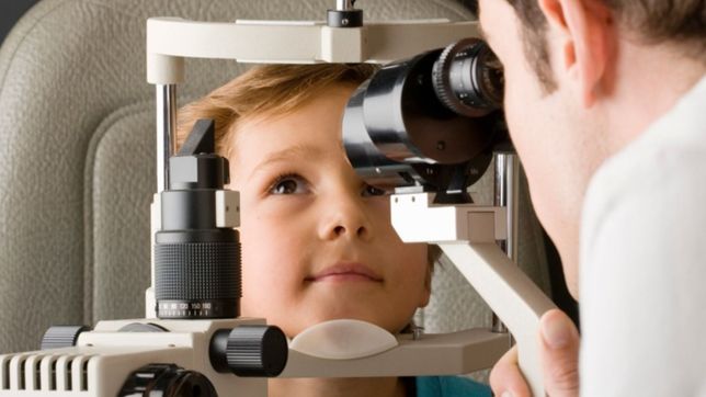 ¿donde y cuando daran atencion oftalmologica gratuita a alumnos de escuelas?