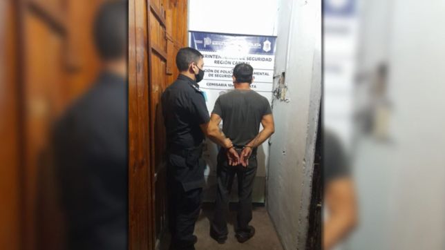 lo frenaron en un control, escapo, lo persiguieron y descubrieron que estaba armado