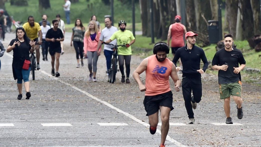 ¿Cuáles son los riesgos de volver a entrenar después de tener coronavirus?