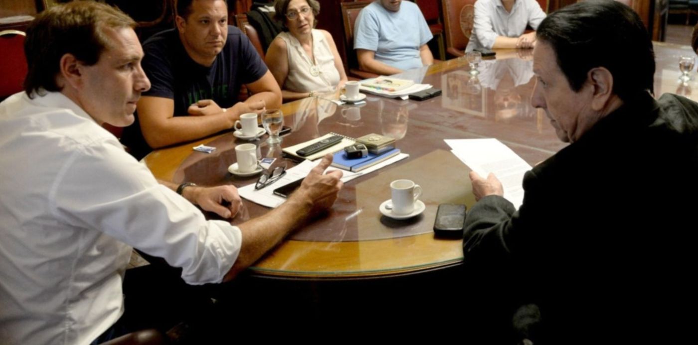 1542928679739.jpg?x=27&y=271&width=1453&height=726&rotate=0&scaleX=1&scaleY=1&ow=1500&oh=997&&cw=1920&ch=950