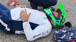 el lider de la barrabrava del lobo choco a gran velocidad con un auto y todo quedo filmado el lider de la barrabrava del lobo choco a gran velocidad con un auto y todo quedo filmado