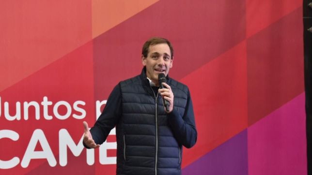 acompanado de dirigentes, garro inauguro  la sede central de juntos por el cambio