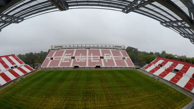 los saludos de los clubes del futbol argentino a estudiantes por la vuelta a uno