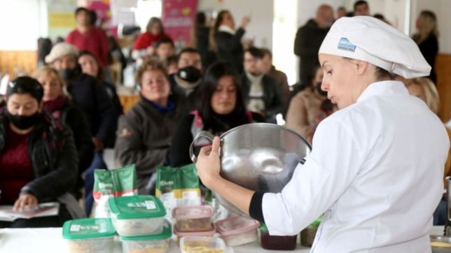 referentes de comedores sociales de la plata se capacitaron en habitos saludables