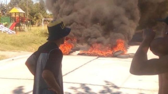 tension en altos de san lorenzo: escrache a un presunto violador y denuncia de represion
