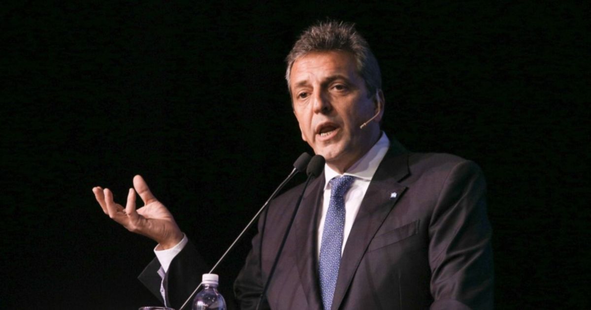Massa anunció medidas para asistir a profesionales, monotributistas ...