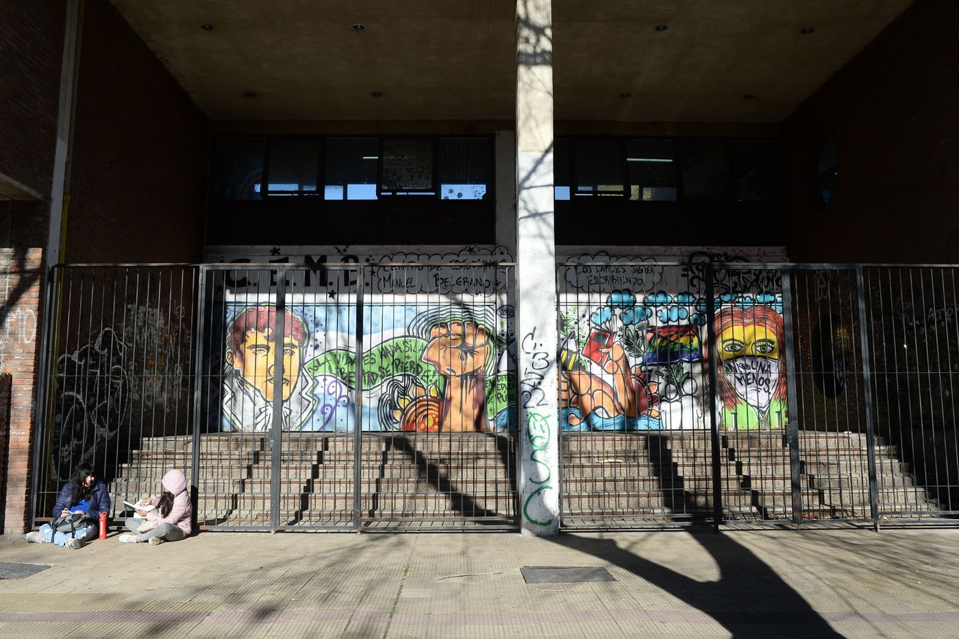 Crece el temor y malestar entre los alumnos, padres y docentes de la escuela ubicada en calle 9 y 38.