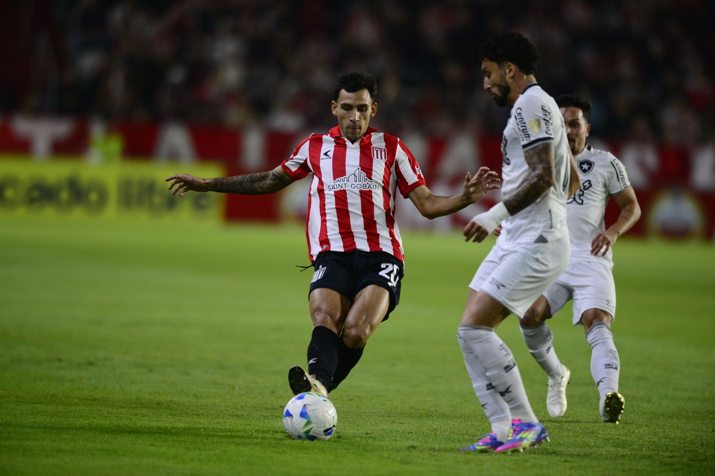 Estudiantes Botafogo Eric Meza