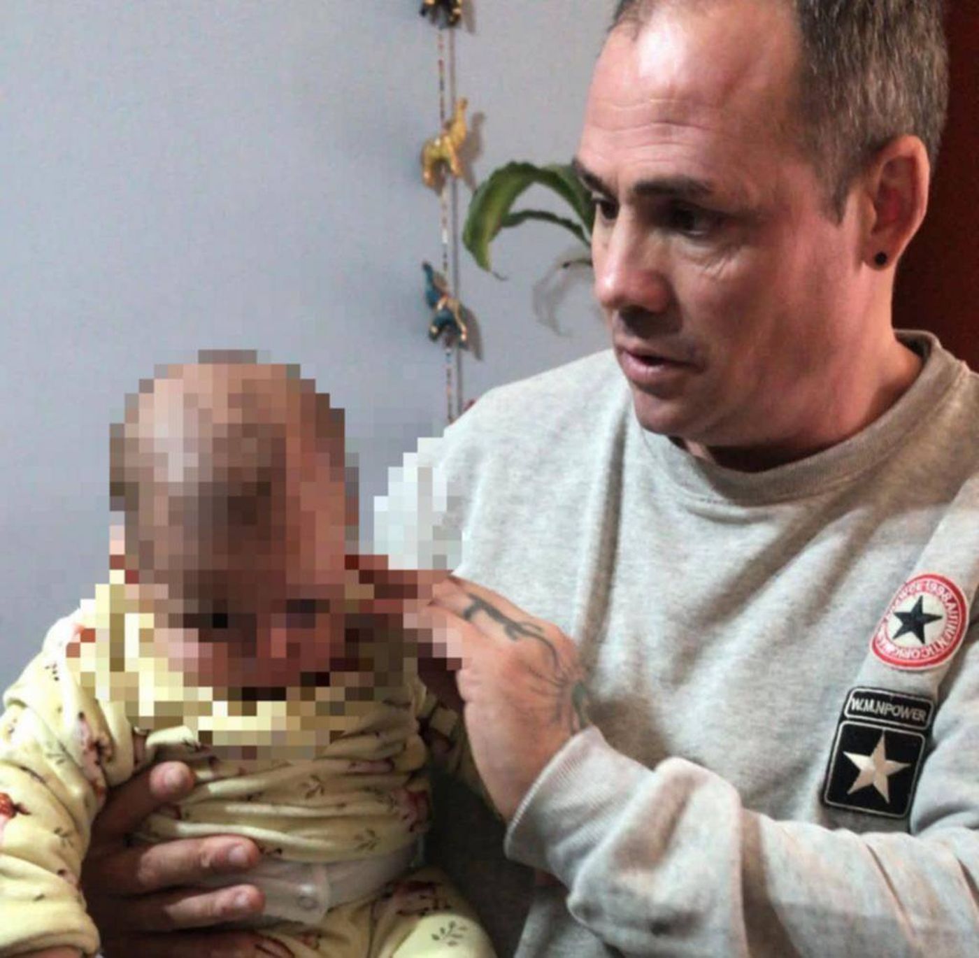 La foto de Daniel Ramírez, asesinado a balazos en Barrio Aeropuerto, junto a su nieta.