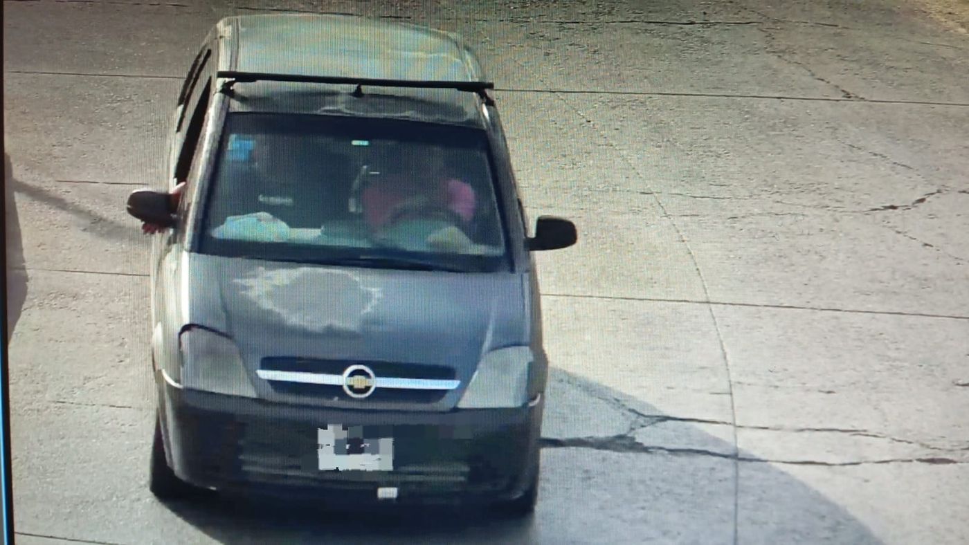 chevrolet meriva atropello y abandono villa elvira eugenia carril (3)