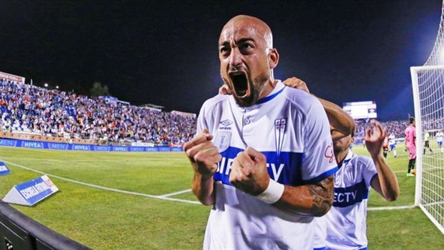 gimnasia sigue sumando refuerzos: santiago tanque silva llega a la plata para la revisacion medica