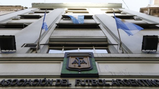 la afa dio a conocer la sanciones y estudiantes recupera a dos jugadores