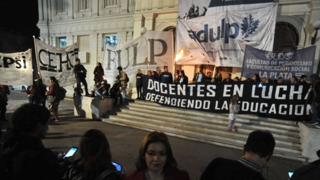 fracaso la paritaria y los docentes de la unlp planean volver a parar