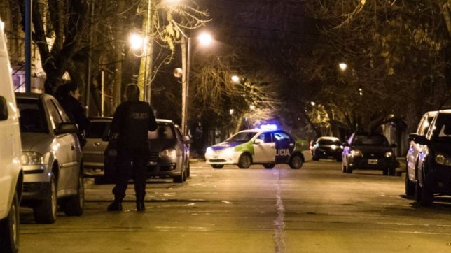 salvaje entradera en la plata: la sorprendieron cuando llegaba a su casa, la golpearon y le robaron