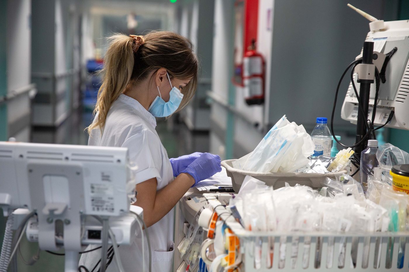 europapress-5234362-enfermera-hospital-torrejon.jpeg