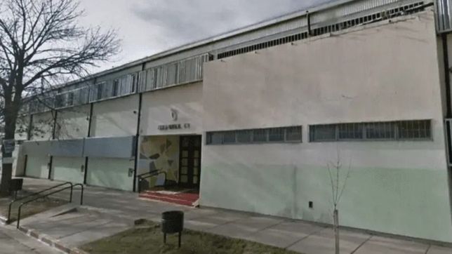 una maestra jardinera denuncio maltrato infantil y recibio una brutal golpiza