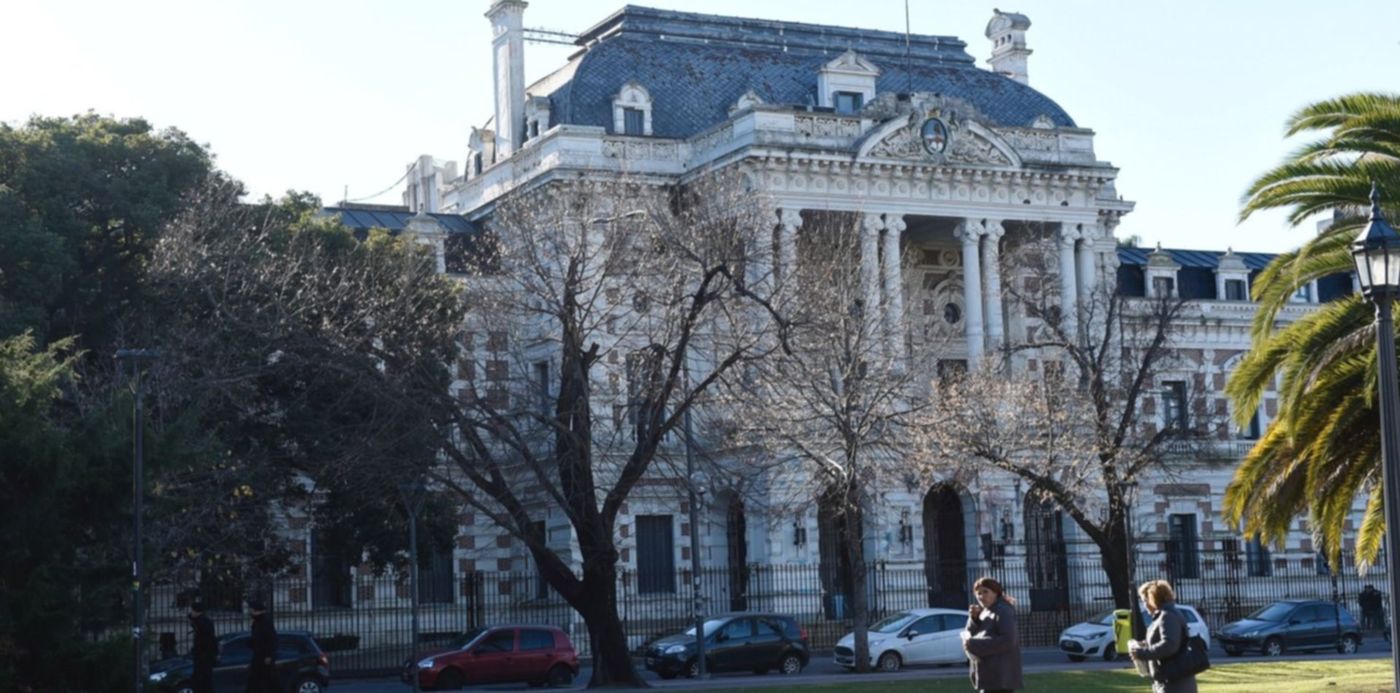 1579722499279.jpg?x=7&y=101&width=1486&height=743&rotate=0&scaleX=1&scaleY=1&ow=1500&oh=996&&cw=1920&ch=950