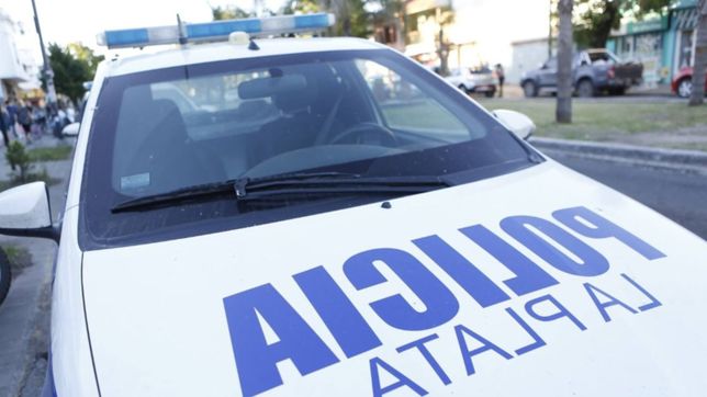 terror en un local de comidas: encanonaron al dueno y escaparon con la recaudacion