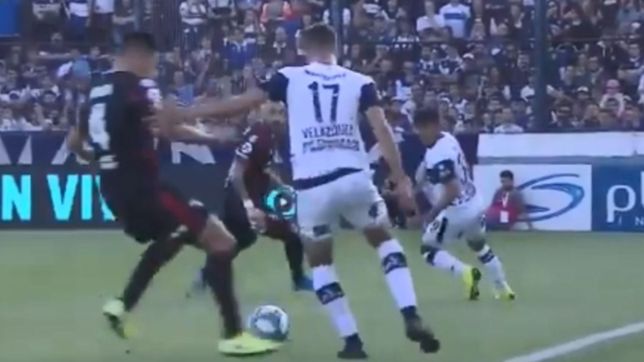 video: velazquez hizo un tremendo cano y se gano una ovacion en el bosque