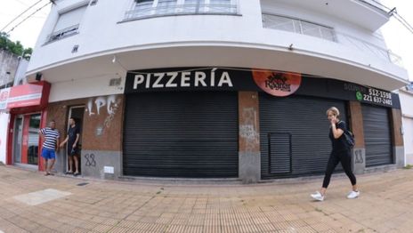 Disparos y persecución: ¿cómo fue el brutal robo en la pizzería de Barrio Norte?