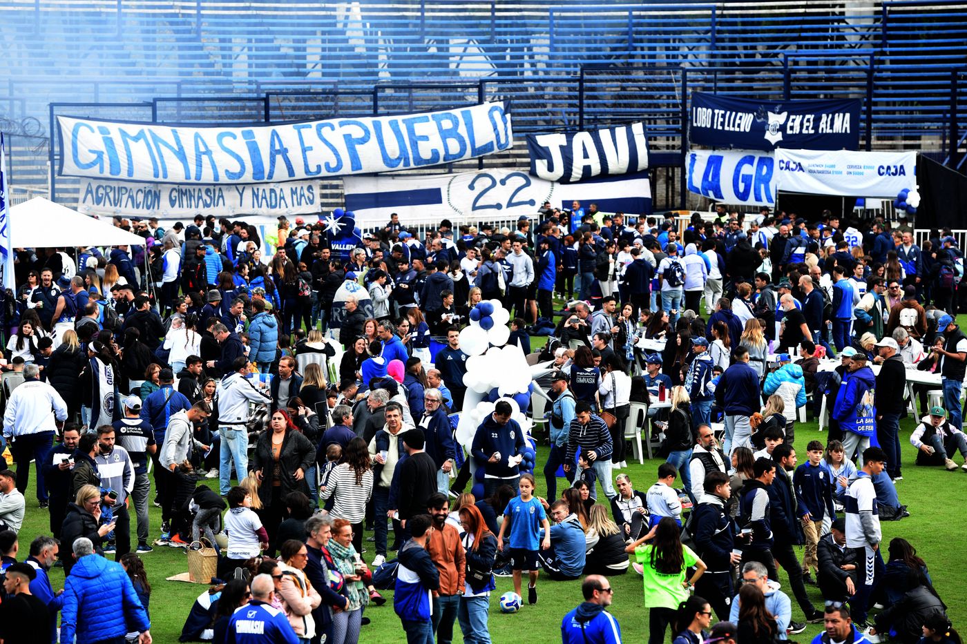 Celebración de Gimnasia por el centenario del Bosque (10).JPG
