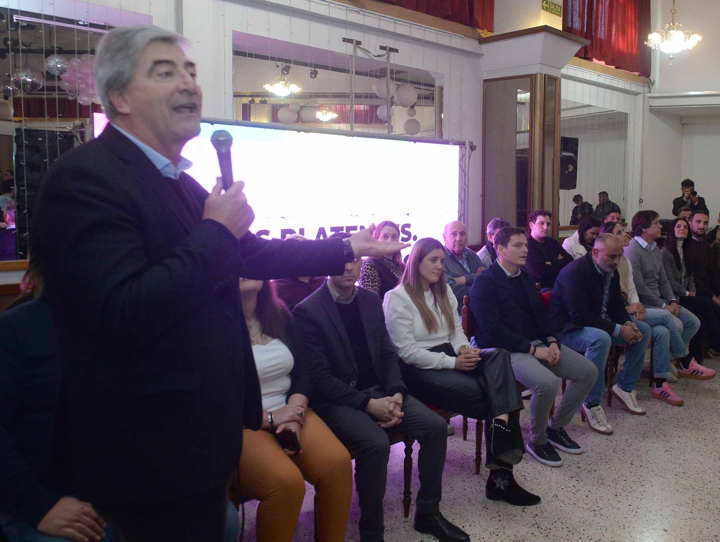 Javier Mor Roig, jefe de campa&ntilde;a de Somos Buenos Aires, presenta a los candidatos