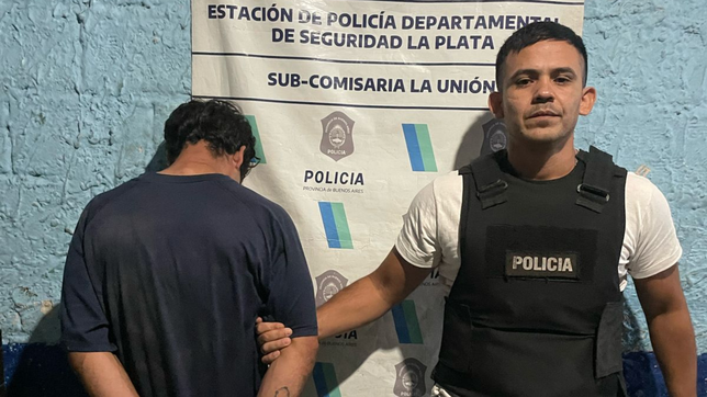 el acusado de haber asesinado a su exsuegro en la plata se nego a declarar