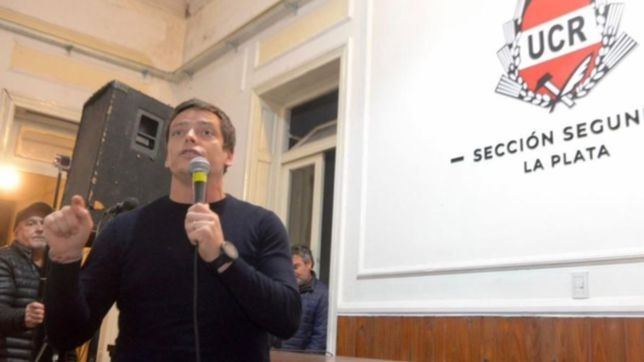 unidad radical homenajeo a alfonsin a 39 anos del retorno a la democracia