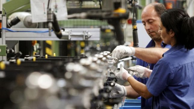 anticipan que la recesion de este ano sera mas grave de lo esperado y subiran la pobreza y el desempleo