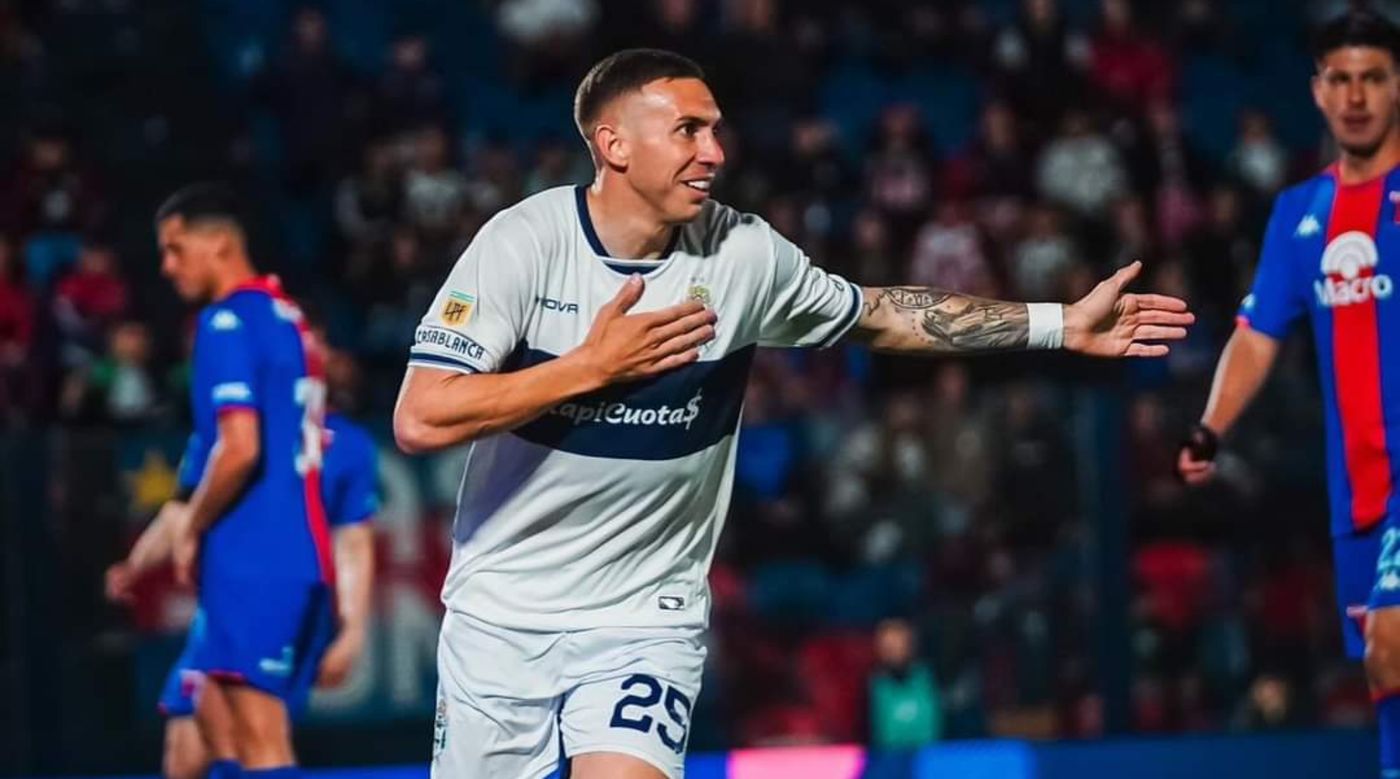 Norberto Briasco marcó el gol del equipo de Marcelo Méndez Norberto Briasco marcó el gol del equipo de Marcelo Méndez