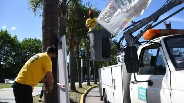 el municipio removio todos los carteles de campana en las calles de la plata
