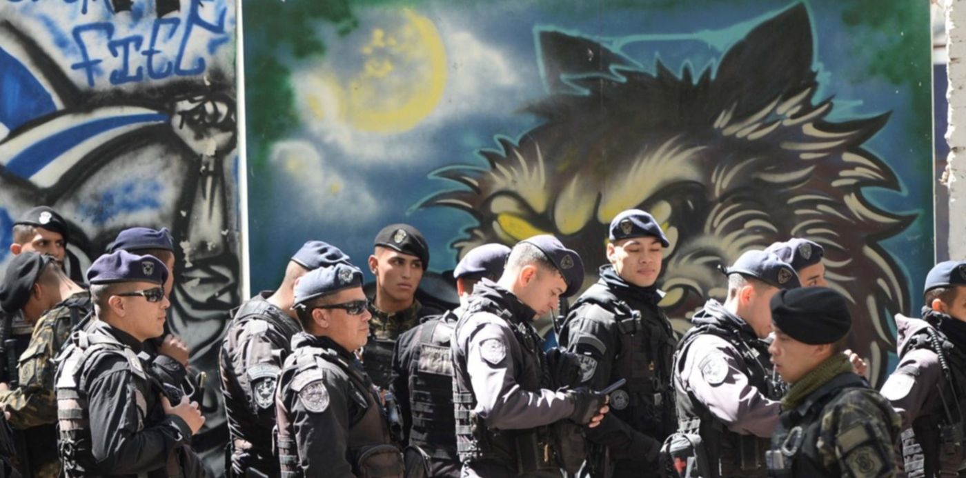 Operativo policial en el Bosque