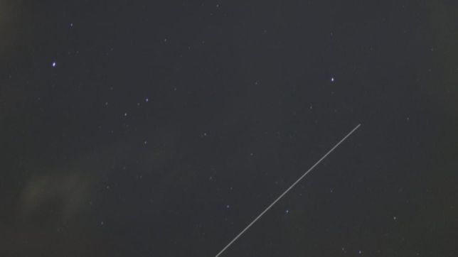 video: asi se vio la estacion espacial internacional surcando el cielo de la plata