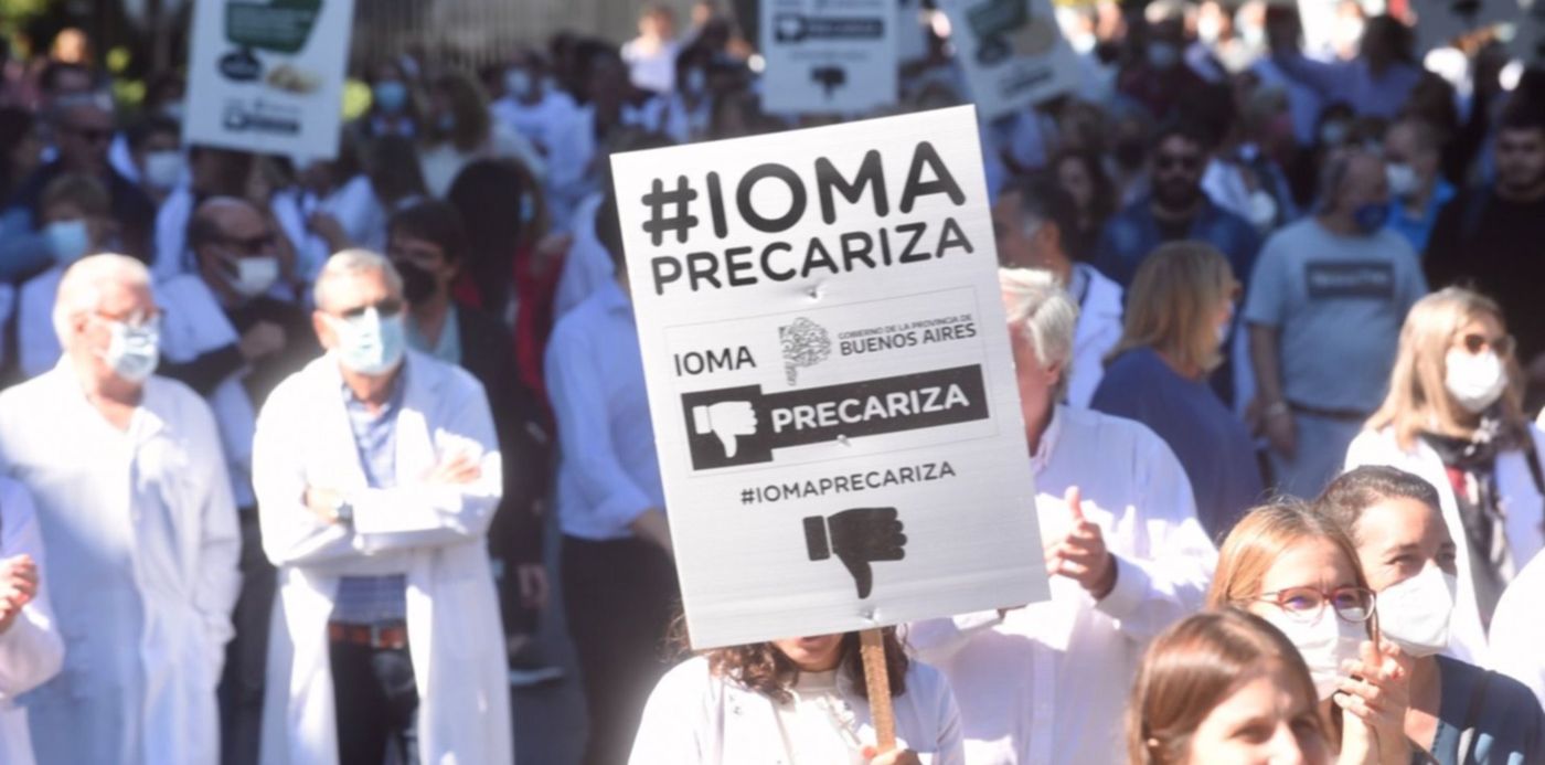Marcha de médicos AMP IOMA