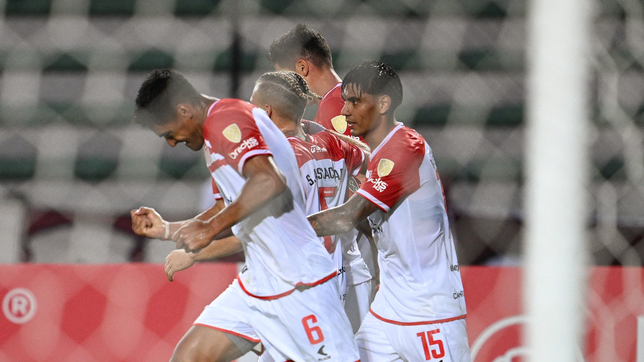 estudiantes arranco con el pie derecho y gano en su debut en la libertadores