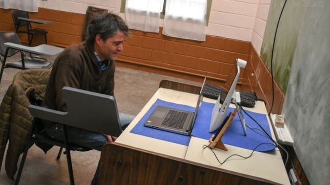 un preso de la plata se convirtio en el primer detenido en recibirse de abogado por zoom