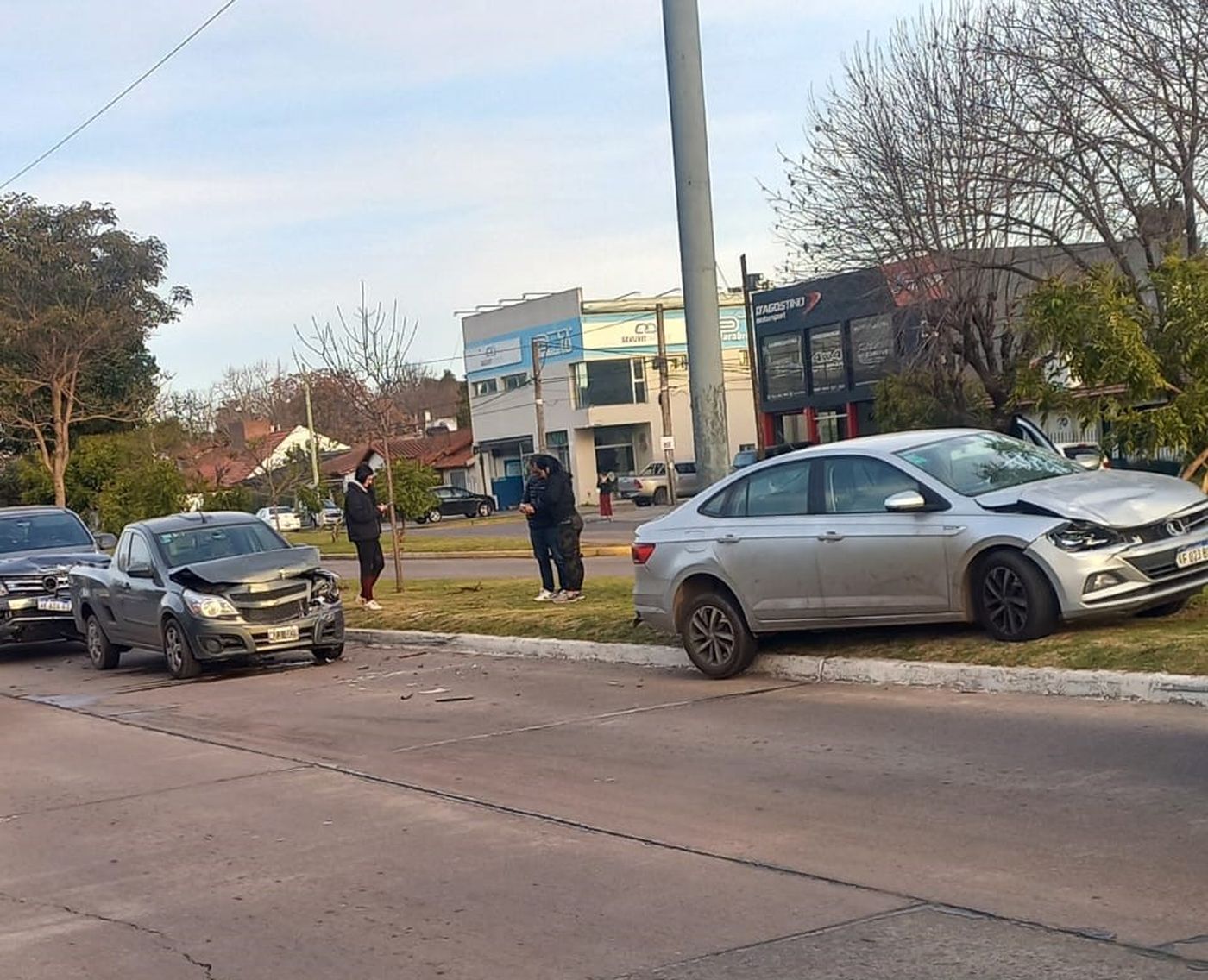 Cuatro veh&iacute;culos protagonizaron un choque m&uacute;ltiple en Tolosa y hubo demoras en el tr&aacute;nsito