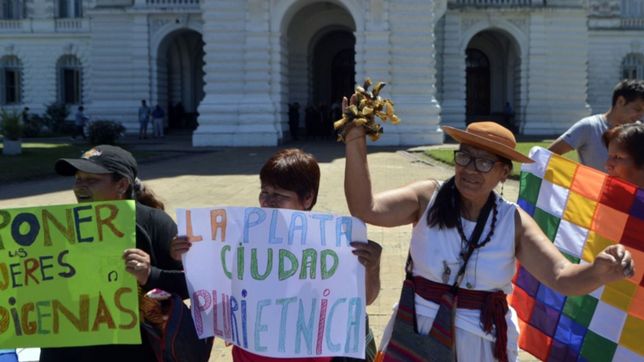 comunidades indigenas protestaron en el centro contra el cierre de una guarderia social
