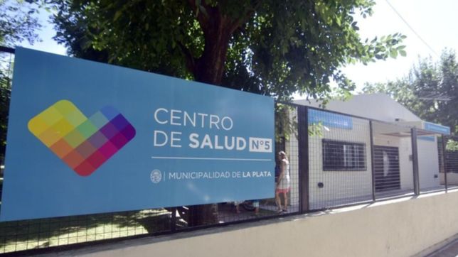 los 46 medicos extranjeros ya estan trabajando en las salas sanitarias de la plata